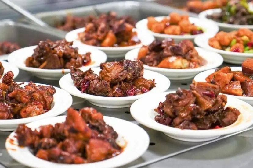 “国营大食堂”开业半年,仍未出现标杆企业