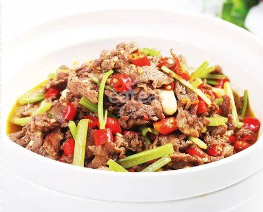“摊上事儿了”？胖东来被曝员工尝面不洗筷搅拌