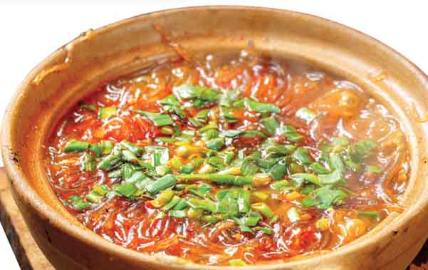 锅锅现煮：砂锅烂肉粉条