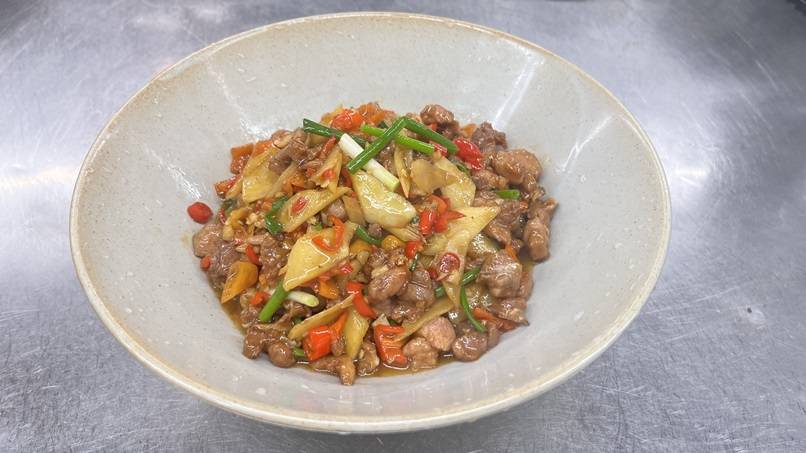 【江西小炒直播】烹饪艺术家试验室试做菜品：仔姜仔鸭