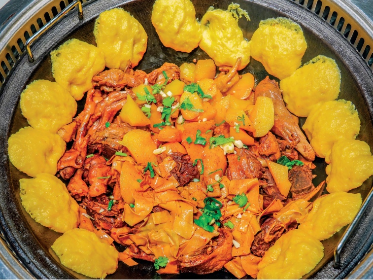 老五铁锅炖大鹅