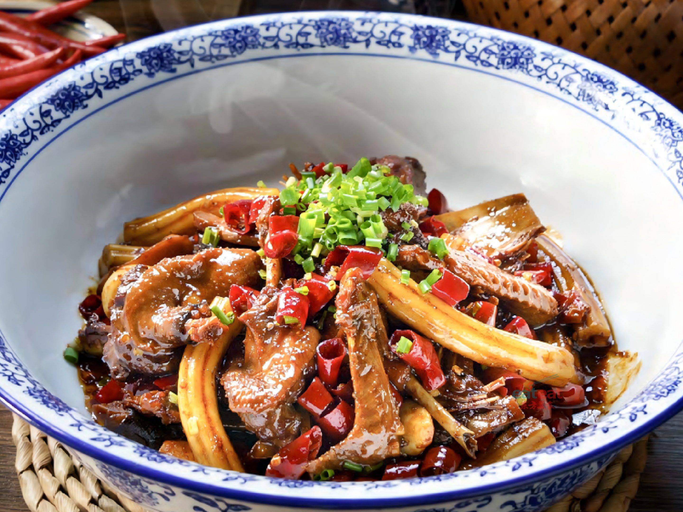 【招牌湘菜】空心粉烧老鸭